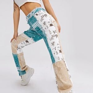 Color Block Straight Leg Jeans (L)